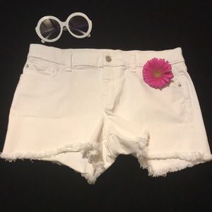 EUC Old Navy Boyfriend Cutoff Shorts Size 6